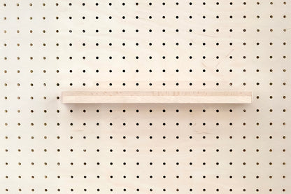 Cimaise en bois pour Pegboard et présentoir pour livre