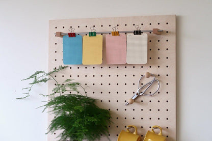 Panneau Perforé Pegboard 96 x 48 cm Contreplaqué Bouleau - Quark