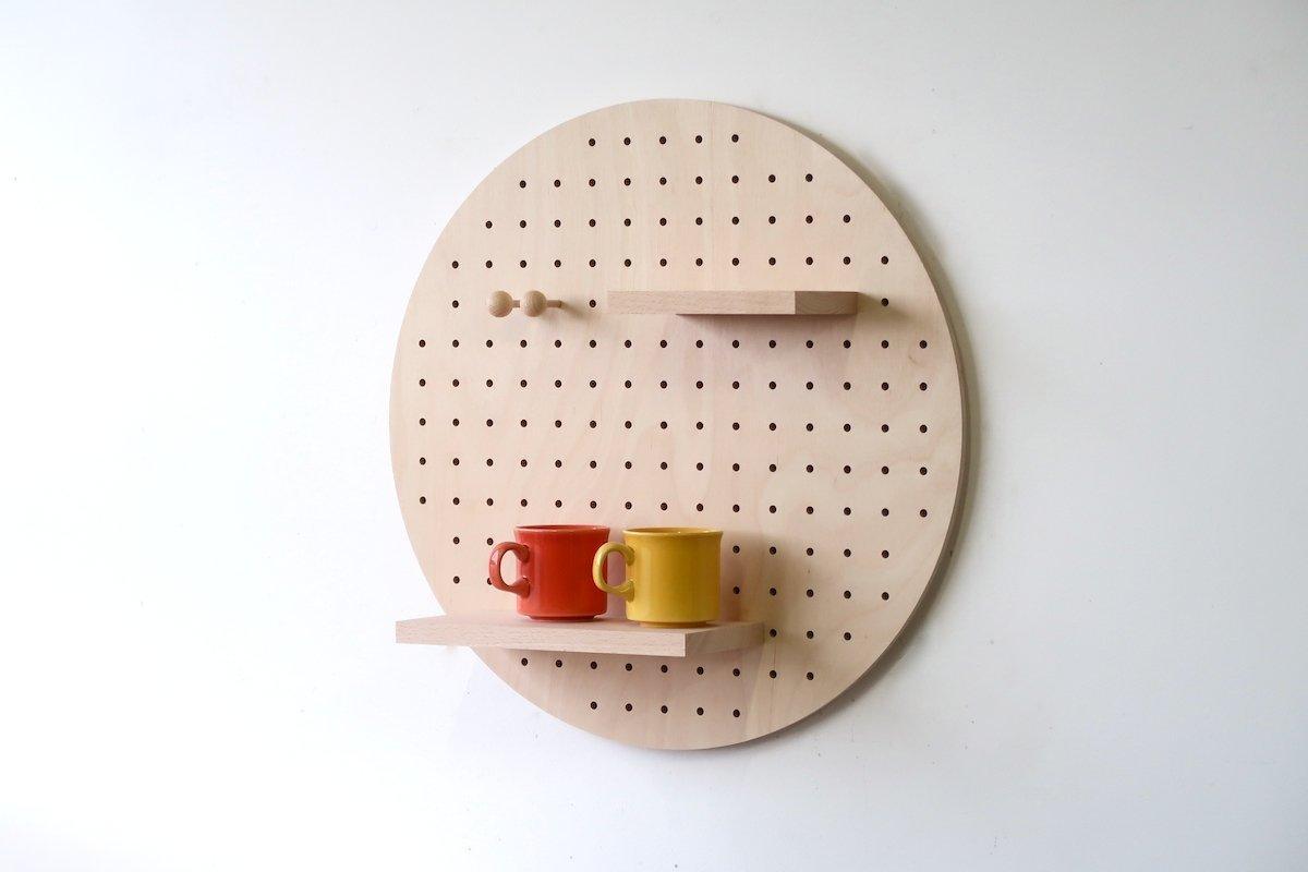 Panneau perforé - Pegboard Circulaire en bois - Diamètre 48 cm - Valchromat Bleu - Quark