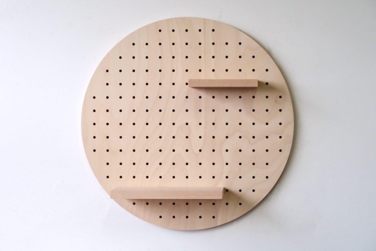 Panneau perforé - Pegboard Circulaire en bois - Diamètre 48 cm - Valchromat Bleu - Quark