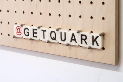 Lettres en impression 3D pour Pegboard - Quark