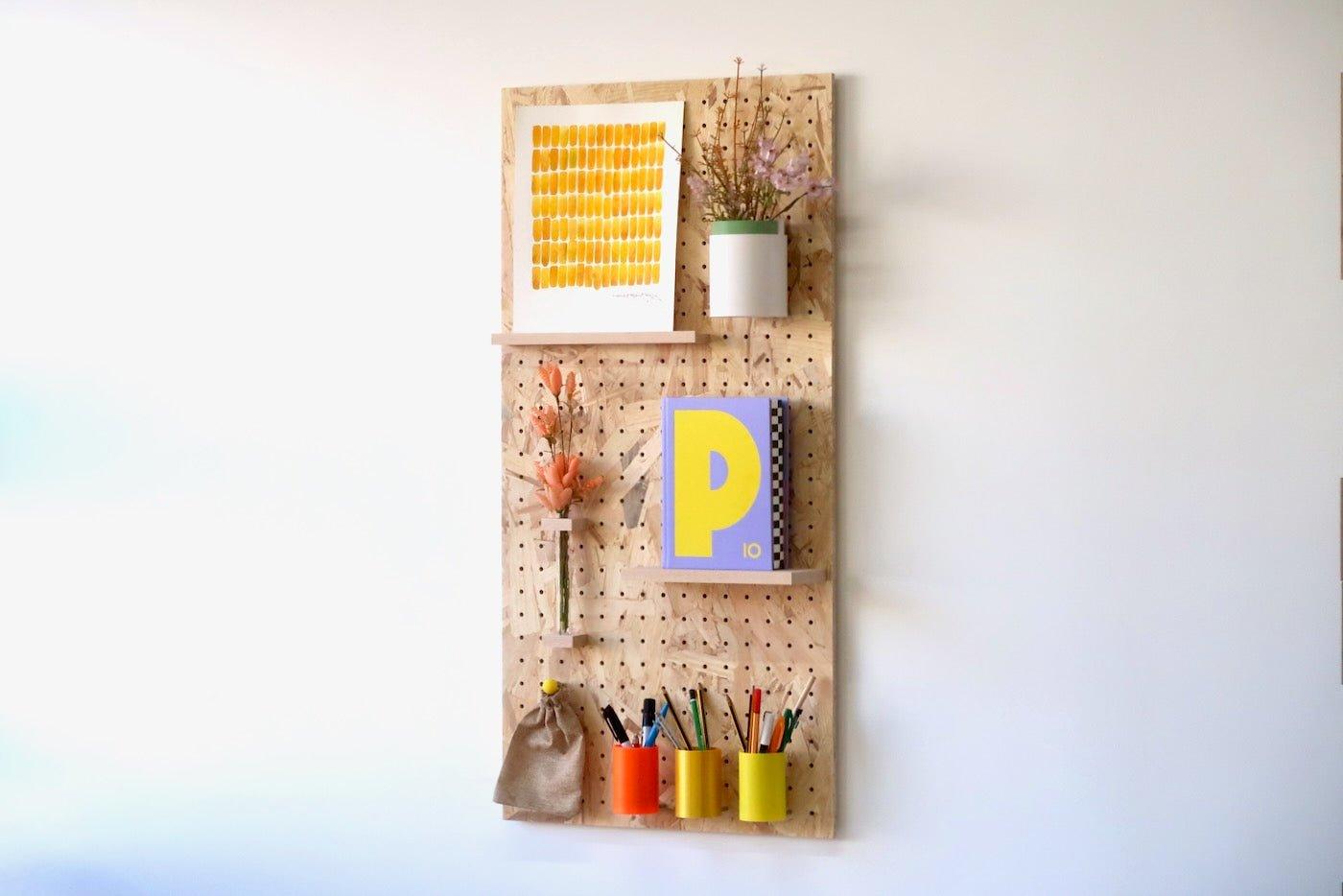 Pegboard éclats de bois en 96 cm - Panneau perforé en OSB nature - Quark