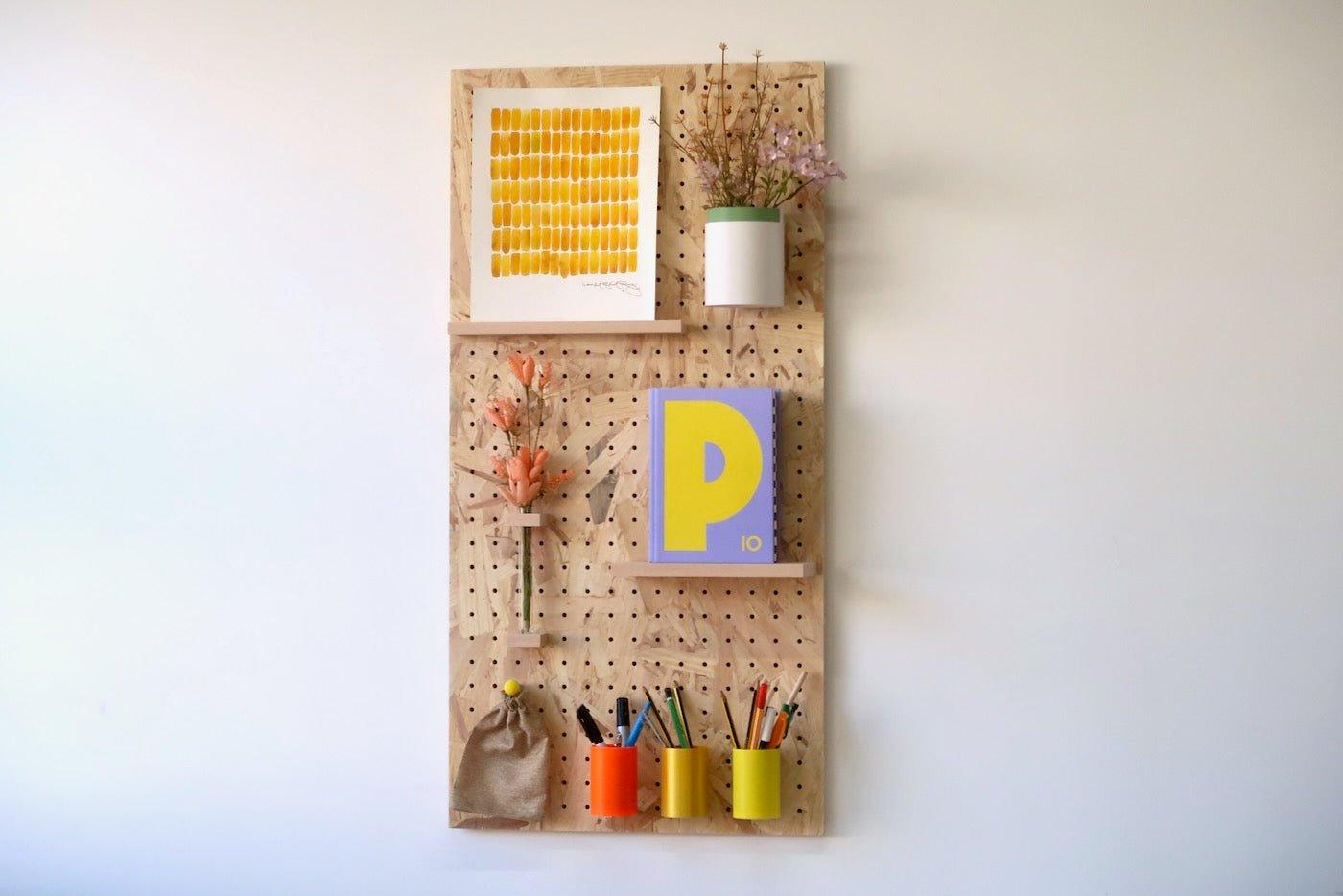 Pegboard éclats de bois en 96 cm - Panneau perforé en OSB nature - Quark