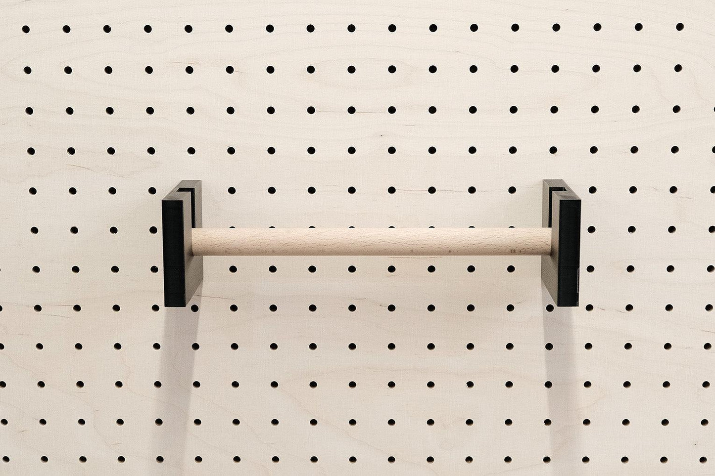 Porte rouleau essuie-tout pour Pegboard - Quark