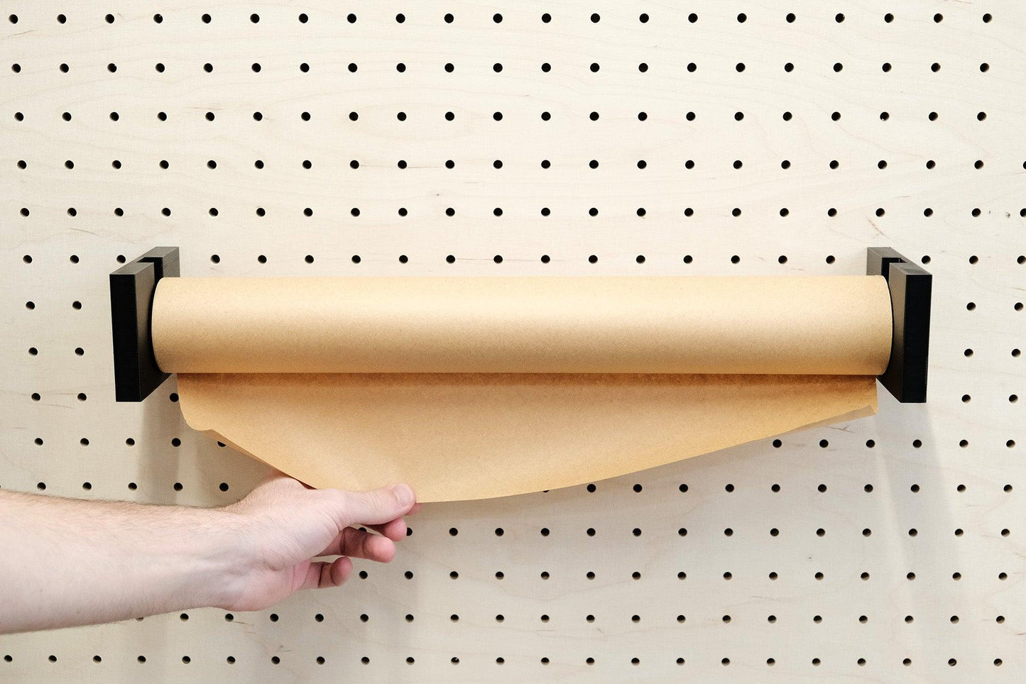 Porte rouleau kraft pour Pegboard - Quark