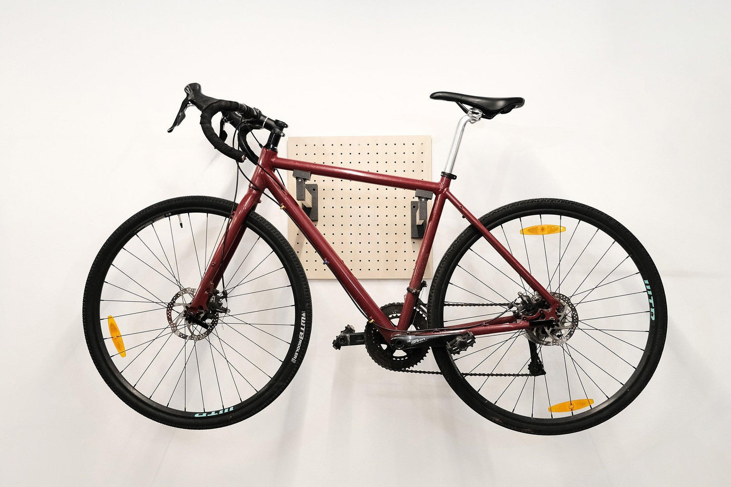 Support Velo Mural pour Pegboard : Porte Vélo Mural - Quark