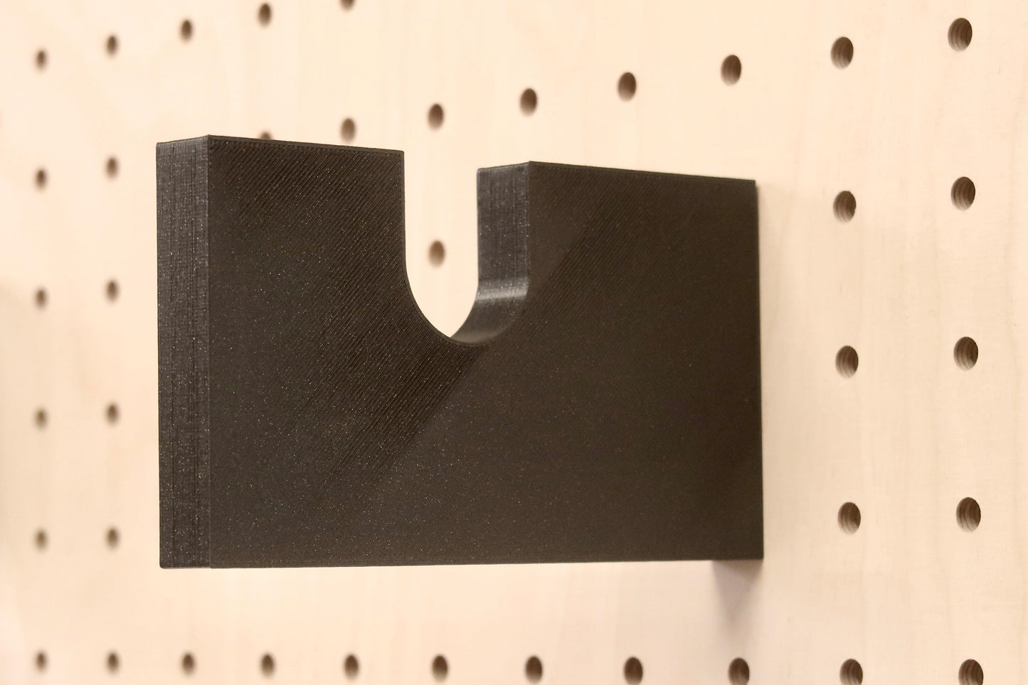 Support à bouteille de vin pour Pegboard - Quark