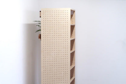 Tour de rangement perforée - Pegboard casier de rangement sur roulettes - Quark