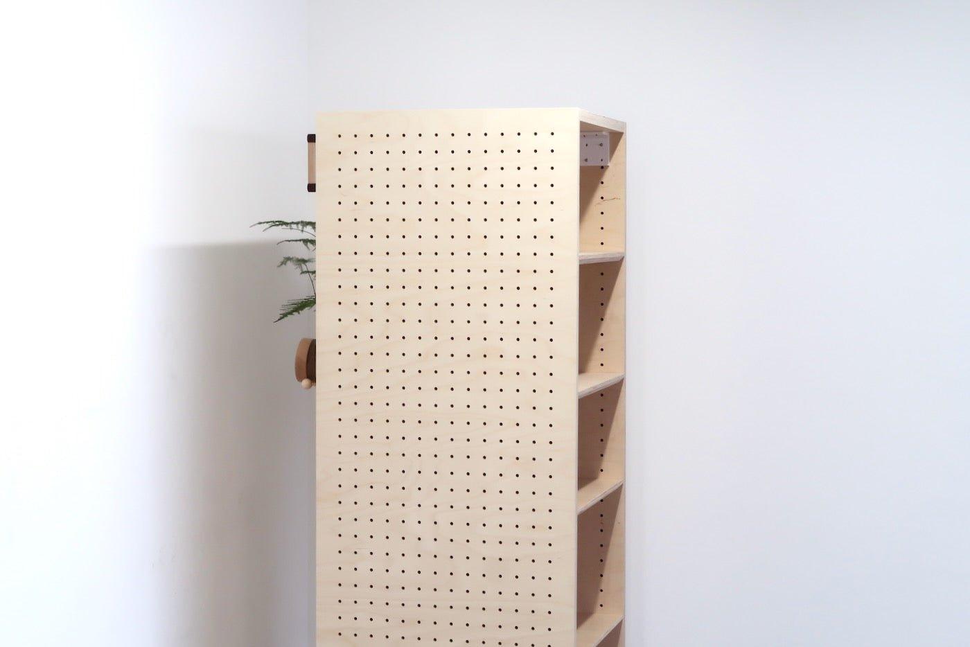 Tour de rangement perforée - Pegboard casier de rangement sur roulettes - Quark