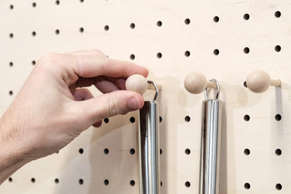 Tourillons en bois pour Pegboard avec billes en bois tournées - Quark