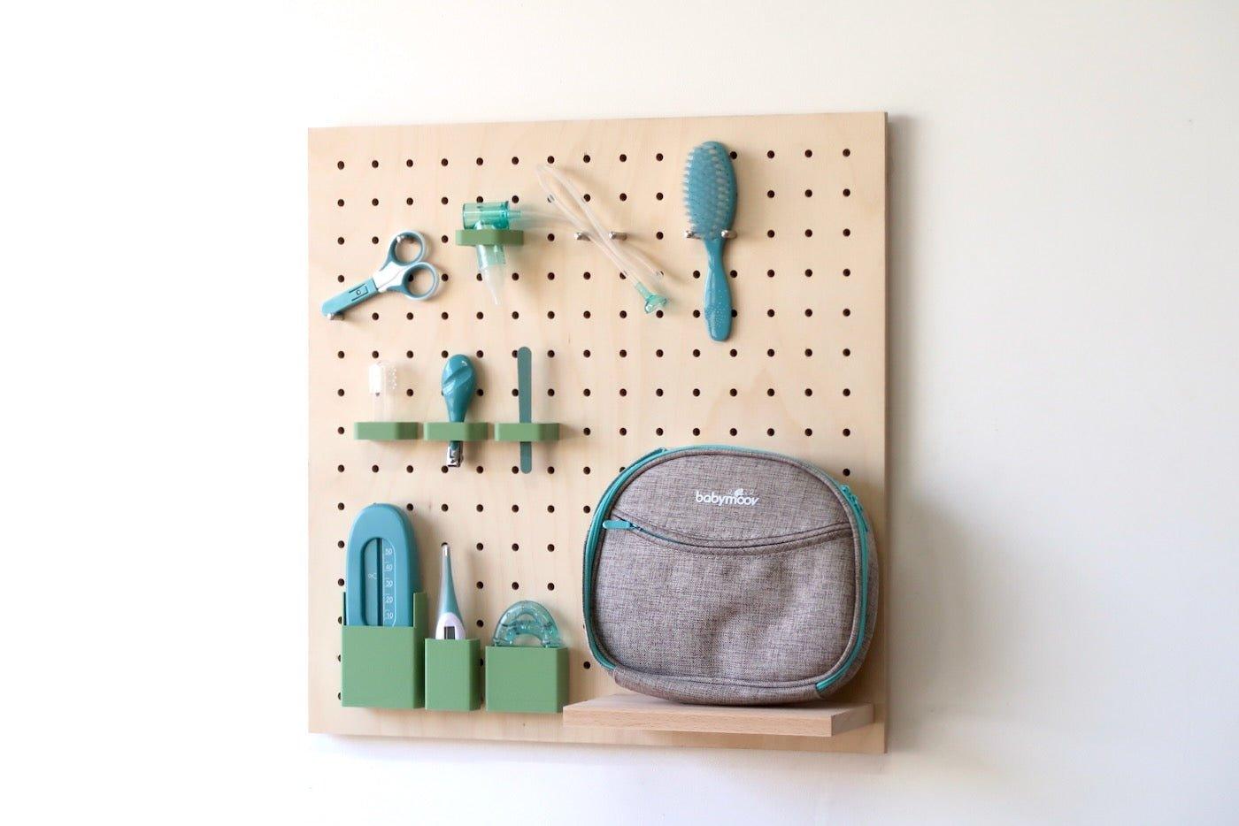 Tout-en-un : Le Kit pegboard 48cm + trousse hygiène bébé - Quark